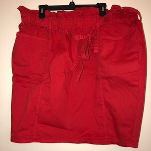 Red Fashion to Figure skirt. Size 3x